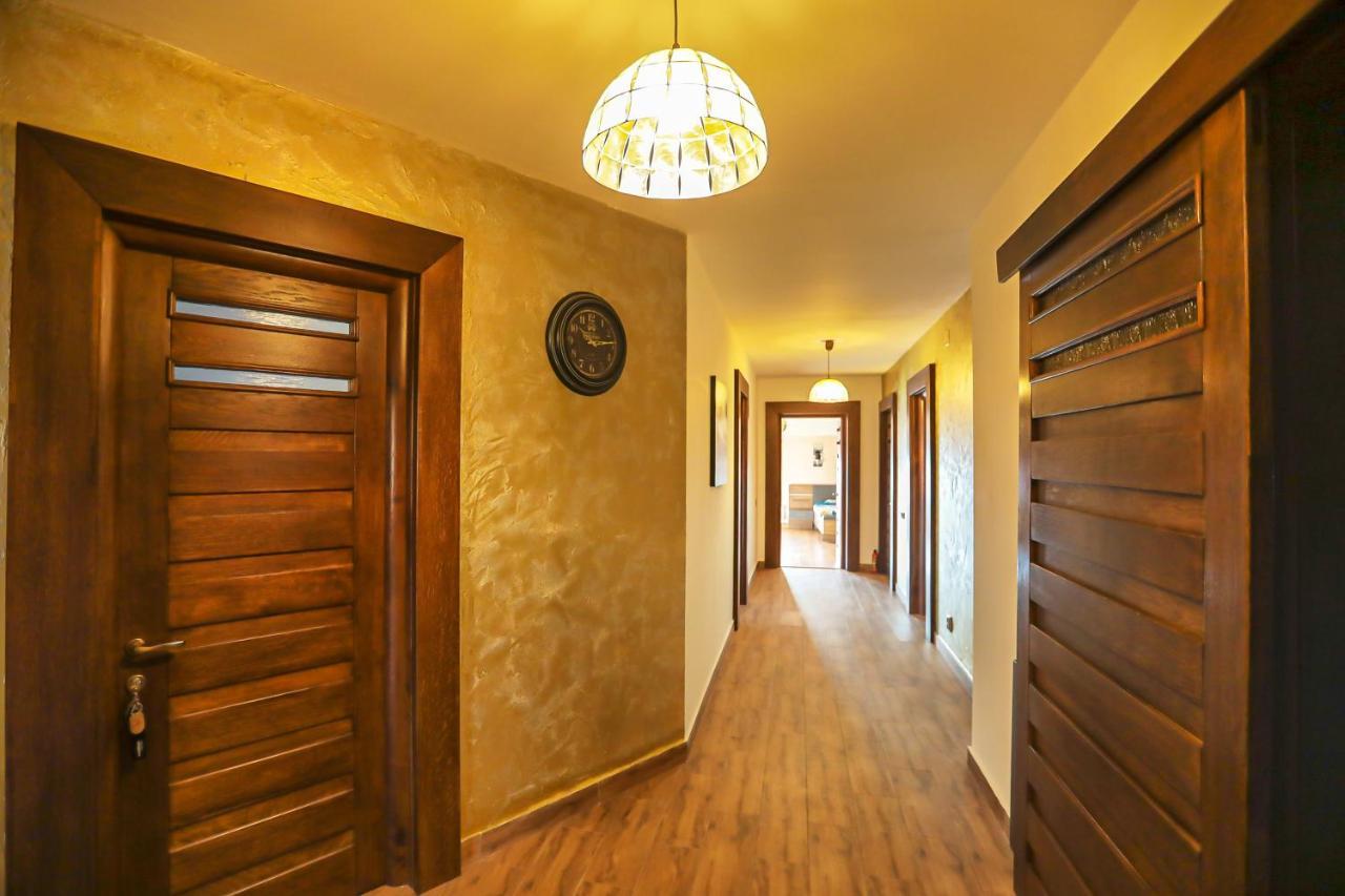 Transilvania Mansion Braşov Buitenkant foto