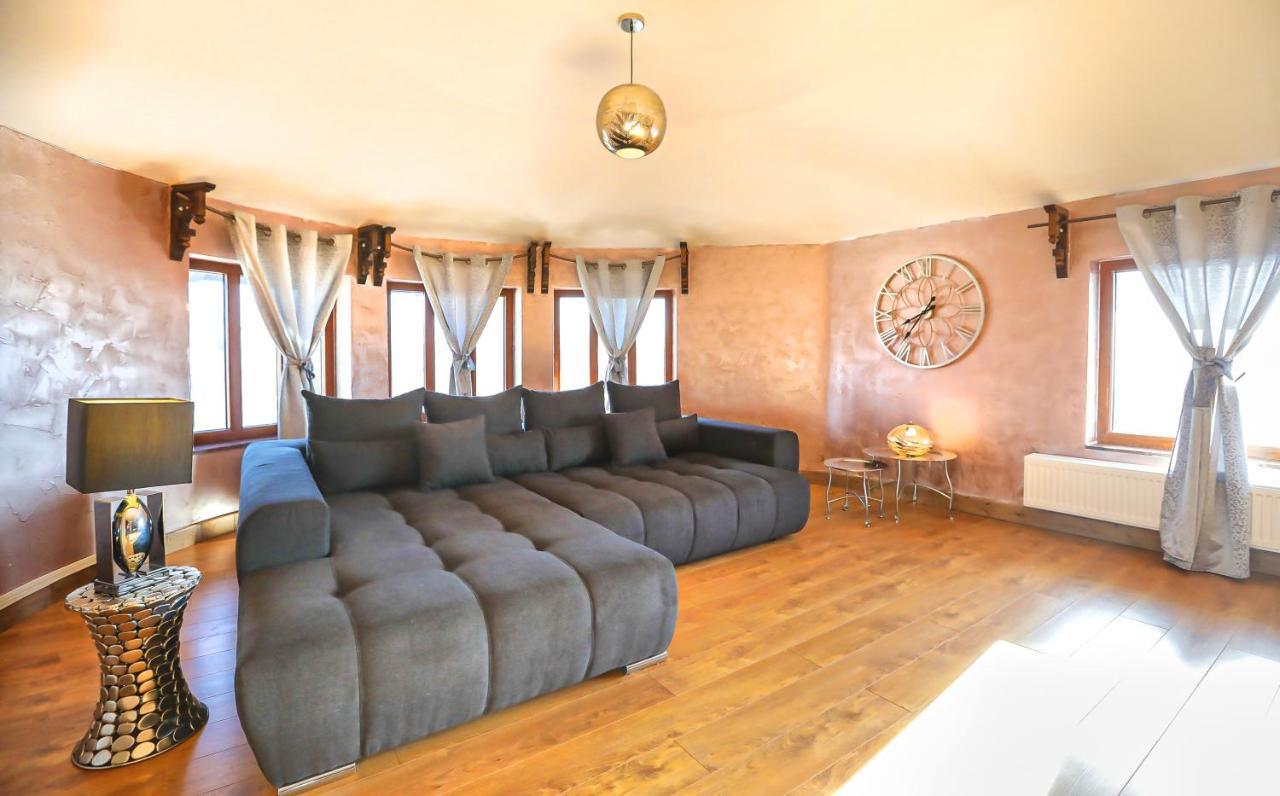 Transilvania Mansion Braşov Buitenkant foto