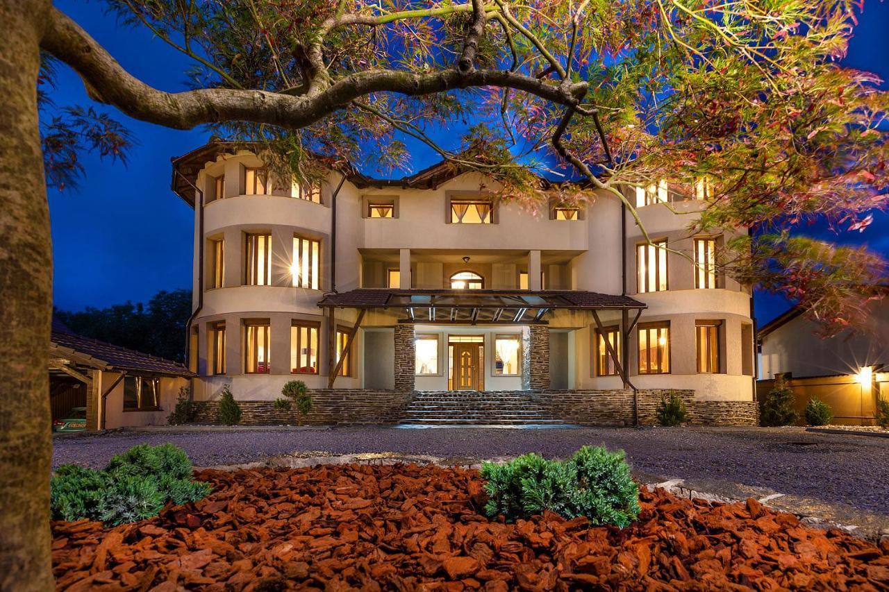 Transilvania Mansion Braşov Buitenkant foto