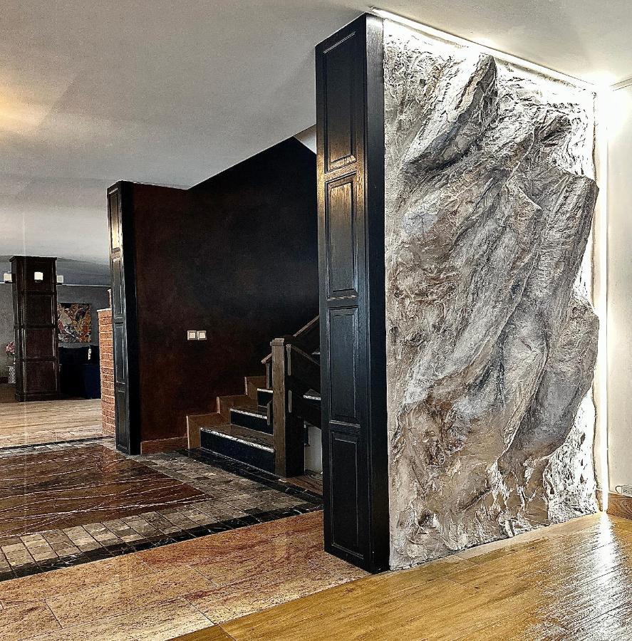 Transilvania Mansion Braşov Buitenkant foto